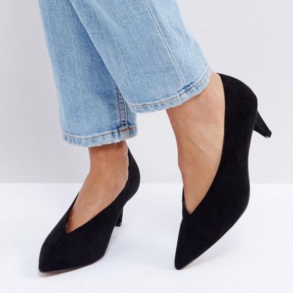 ASOS Shoes - 🚫SOLD🚫 ASOS low vamp kitten heel
